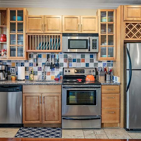 Villa Wine-Dine-Sunshine Cozy Flat In The Heart Of Dtsp Sankt Petersburg Exterior foto