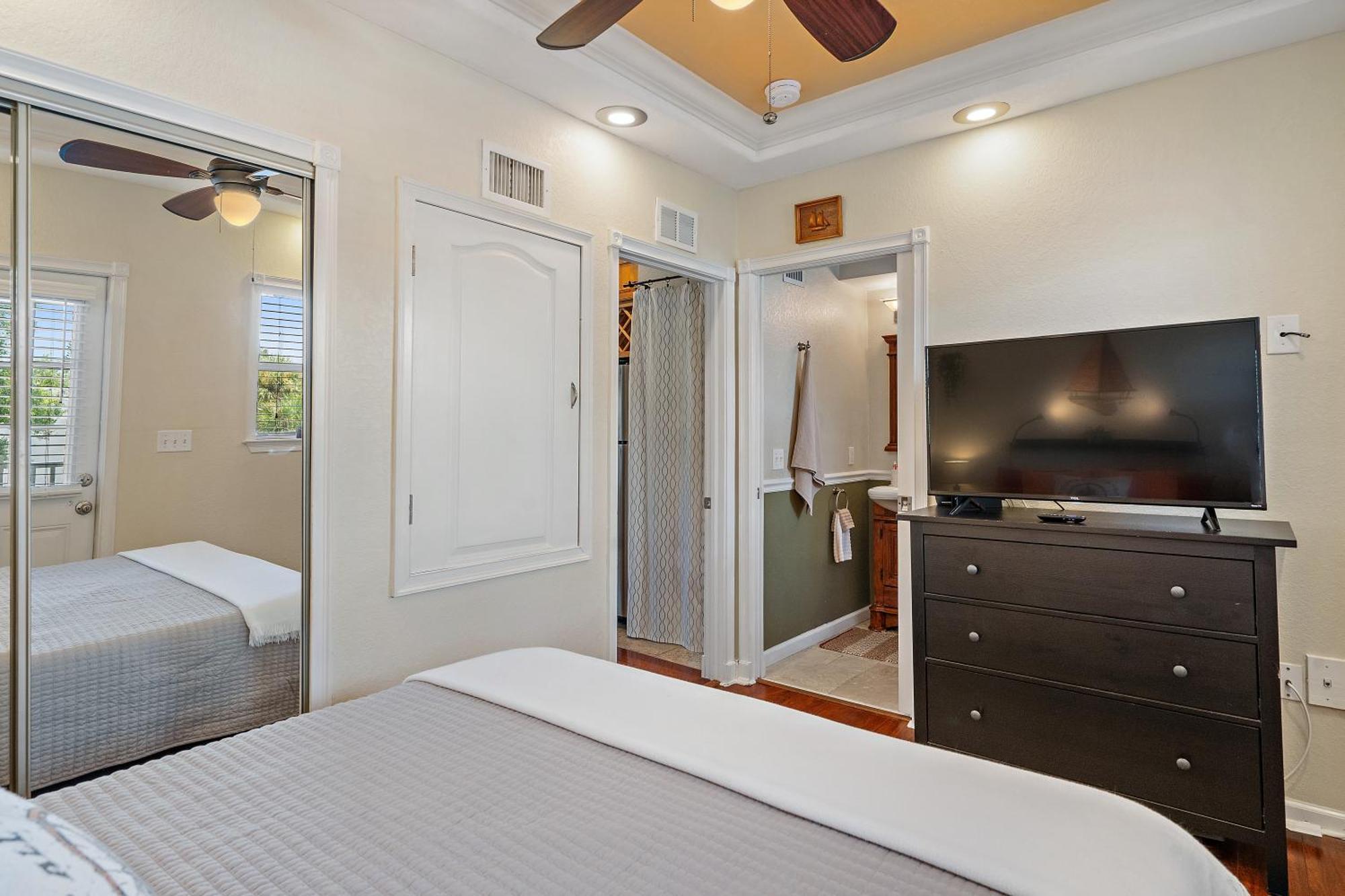 Villa Wine-Dine-Sunshine Cozy Flat In The Heart Of Dtsp Sankt Petersburg Exterior foto