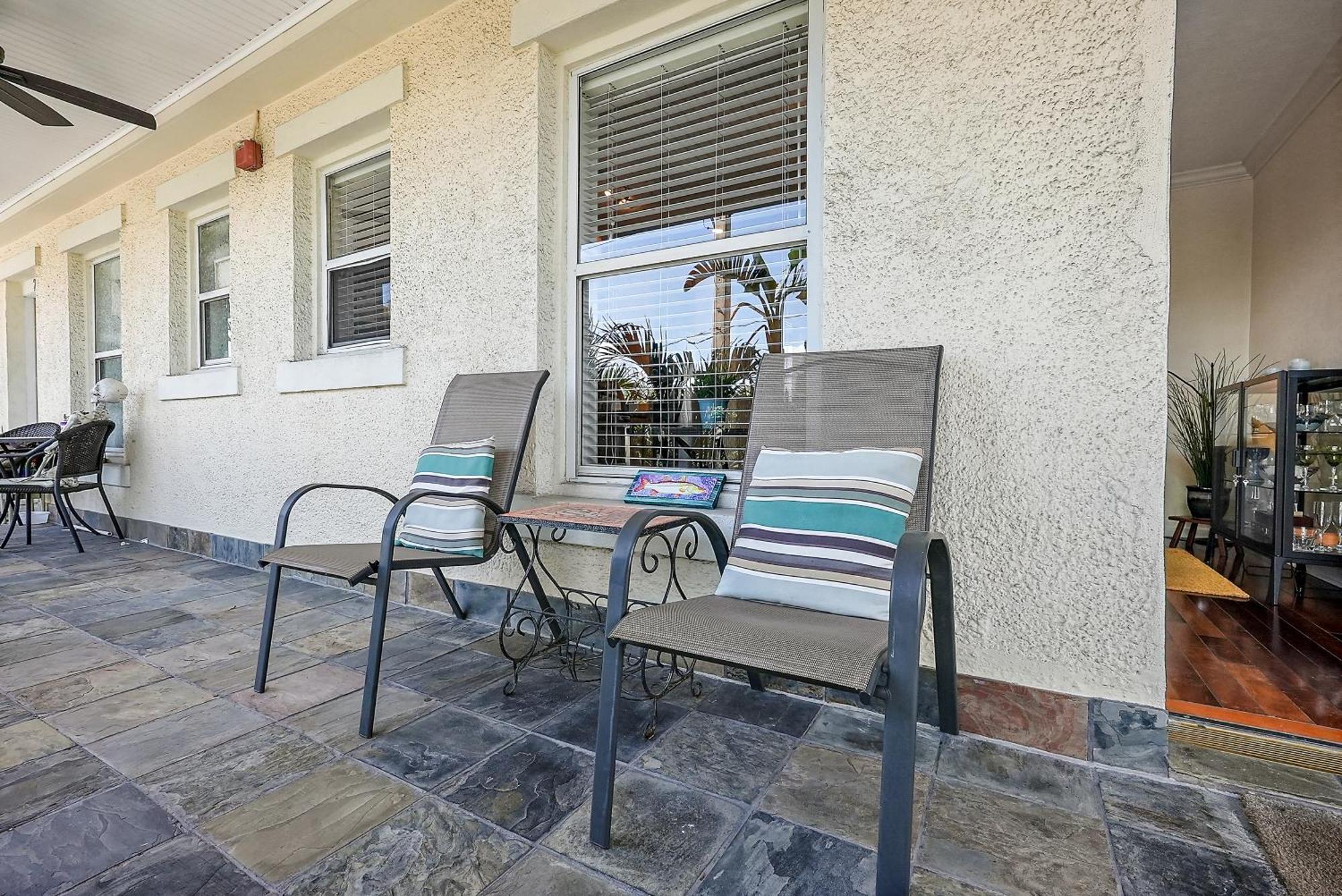 Villa Wine-Dine-Sunshine Cozy Flat In The Heart Of Dtsp Sankt Petersburg Exterior foto