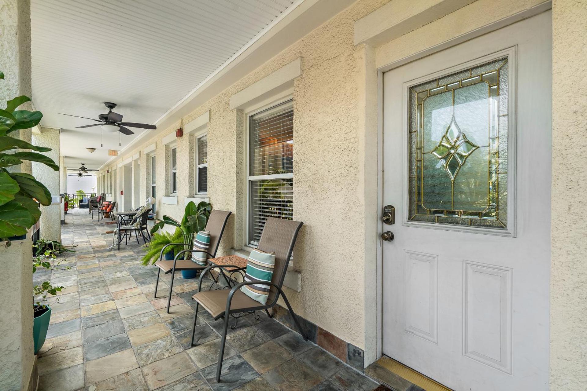 Villa Wine-Dine-Sunshine Cozy Flat In The Heart Of Dtsp Sankt Petersburg Exterior foto
